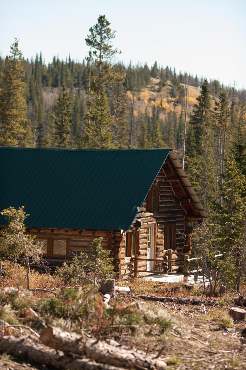 Snowy Mountain Lodge Centennial Exterior photo