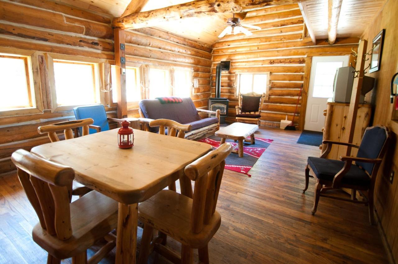 Snowy Mountain Lodge Centennial Exterior photo