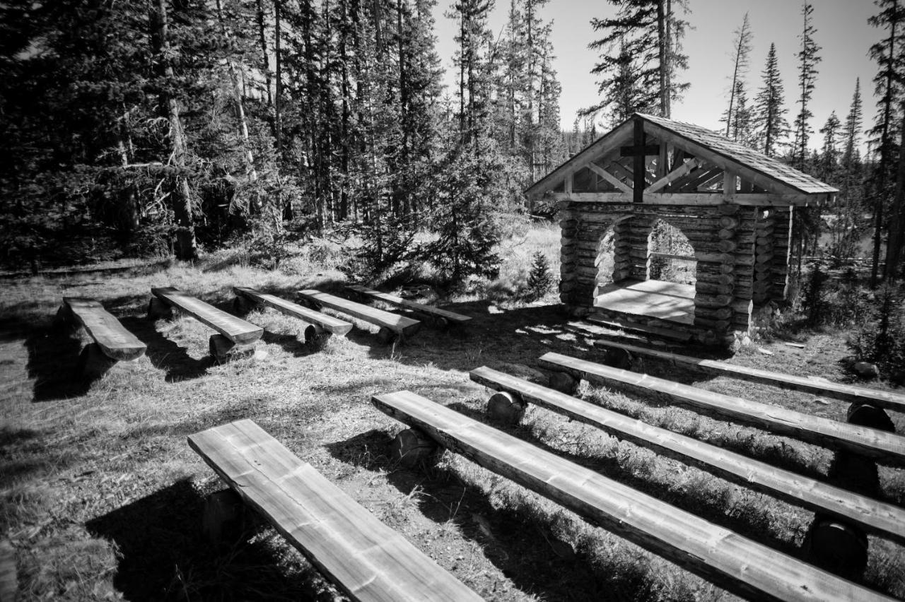 Snowy Mountain Lodge Centennial Exterior photo